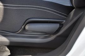 2013款铃木奥拓1.0L自动豪华型