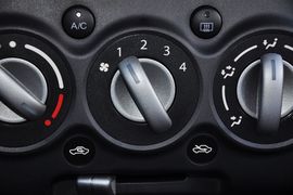 2013款铃木奥拓1.0L自动豪华型