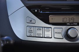 2013款铃木奥拓1.0L自动豪华型