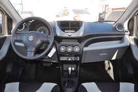 2013款铃木奥拓1.0L自动豪华型