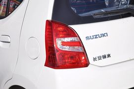 2013款铃木奥拓1.0L自动豪华型