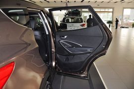 2013款北京现代全新胜达2.4GDi自动四驱型