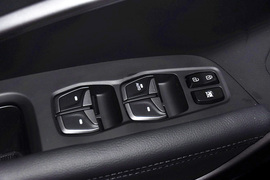 2013款北京现代全新胜达2.4GDi自动四驱型