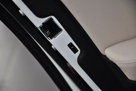 2012款宝马528i
