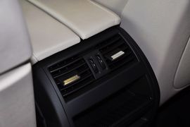2012款宝马528i