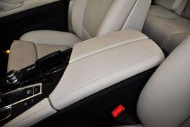 2012款宝马528i