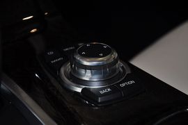 2012款宝马528i