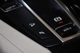 2012款宝马528i