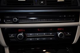 2012款宝马528i