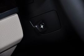 2012款宝马528i
