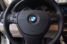 2012款宝马528i
