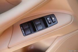 2008款雷克萨斯LX570