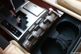 2008款雷克萨斯LX570