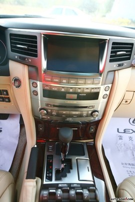 2008款雷克萨斯LX570