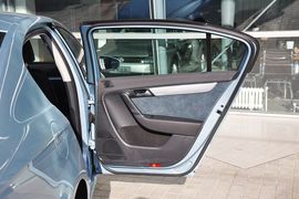 2013款大众迈腾1.4TSI