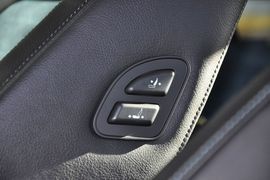 2013款大众迈腾1.4TSI