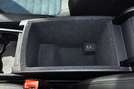 2013款大众迈腾1.4TSI