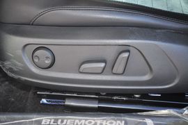 2013款大众迈腾1.4TSI