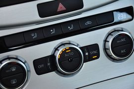 2013款大众迈腾1.4TSI
