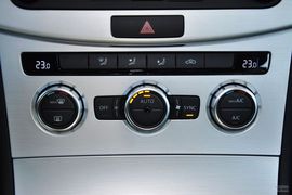 2013款大众迈腾1.4TSI