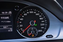2013款大众迈腾1.4TSI