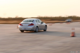 英菲尼迪G35动态