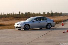 英菲尼迪G35动态