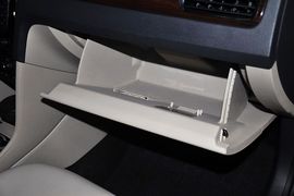 2013款大众全新桑塔纳到店实拍