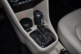 2013款大众全新桑塔纳到店实拍