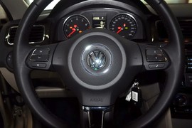 2013款大众全新桑塔纳到店实拍