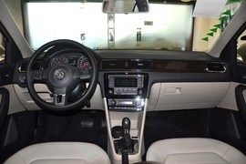 2013款大众全新桑塔纳到店实拍