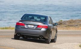 2013款本田雅阁海外试驾