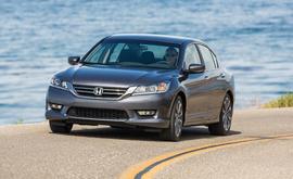 2013款本田雅阁海外试驾