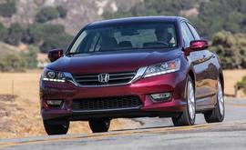 2013款本田雅阁海外试驾