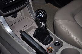 2012款吉利全球鹰GX7