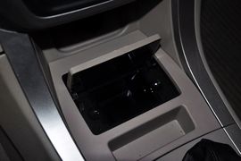 2012款吉利全球鹰GX7