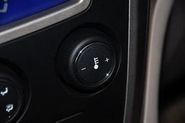 2012款吉利全球鹰GX7