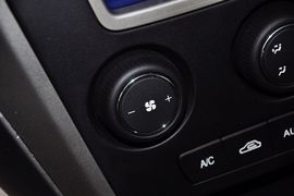 2012款吉利全球鹰GX7