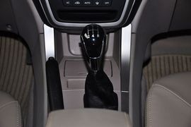 2012款吉利全球鹰GX7