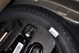2013款吉利帝豪EC8