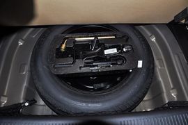 2013款吉利帝豪EC8