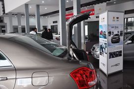 2013款吉利帝豪EC8