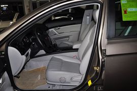 2013款吉利帝豪EC8