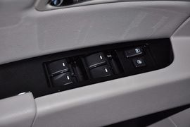 2013款吉利帝豪EC8