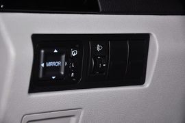 2013款吉利帝豪EC8