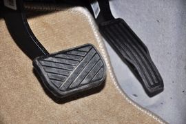 2013款吉利帝豪EC8