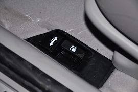 2013款吉利帝豪EC8