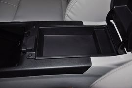 2013款吉利帝豪EC8