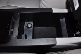 2013款吉利帝豪EC8