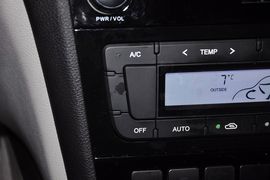 2013款吉利帝豪EC8